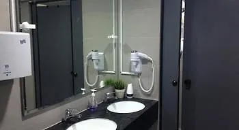 סינגפור Five Stones Hostel